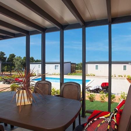 Kastanija Mobile Homes Novigrad  Exterior photo